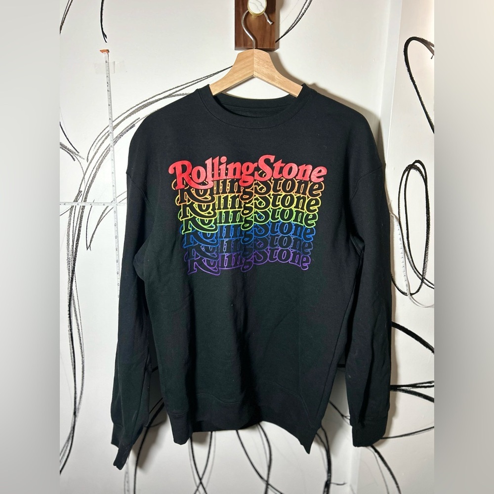 NWOT Rolling Stone Black Graphic Pullover, Rainbow “Rolling Stone” Medium Unisex